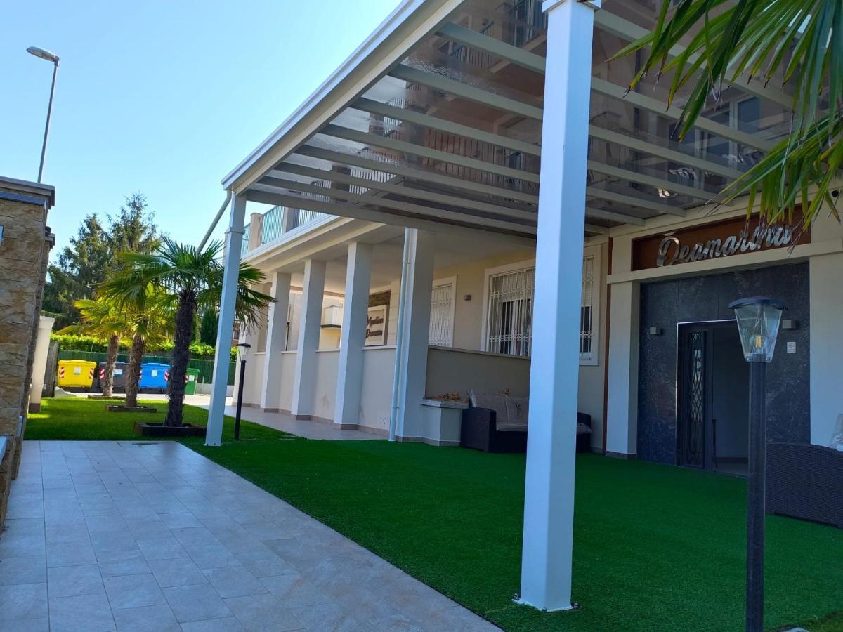 Residence Deamarina Marina di Massa Εξωτερικό φωτογραφία